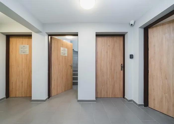 Barbakan Old Town 4*