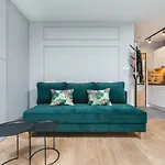 아파트호텔 Barbakan Old Town 4*