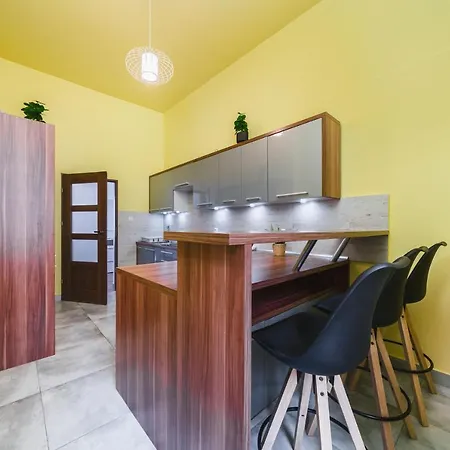 Aparthotel Barbakan Old Town Krakau