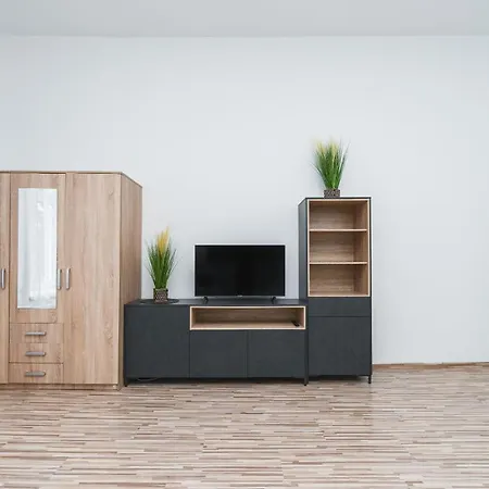 Aparthotel Barbakan Old Town 4*