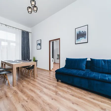 Barbakan Old Town מלון דירות קרקוב