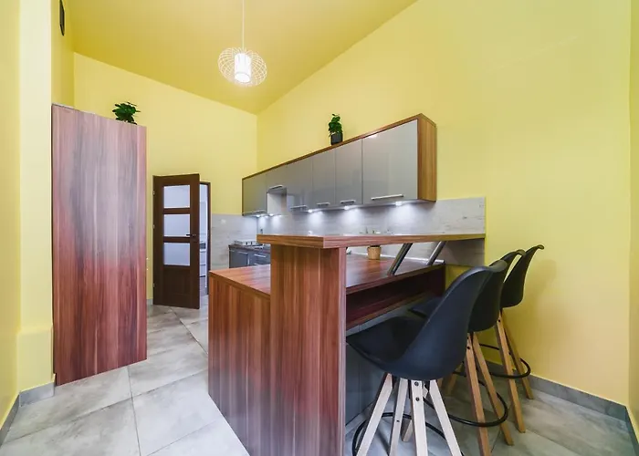 Апарт-отель Barbakan Old Town Краков